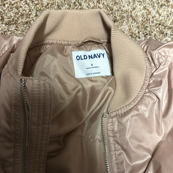 Old Navy oversized water resistant Bomber Jacket color - tiramisu - Picture 3 of 4